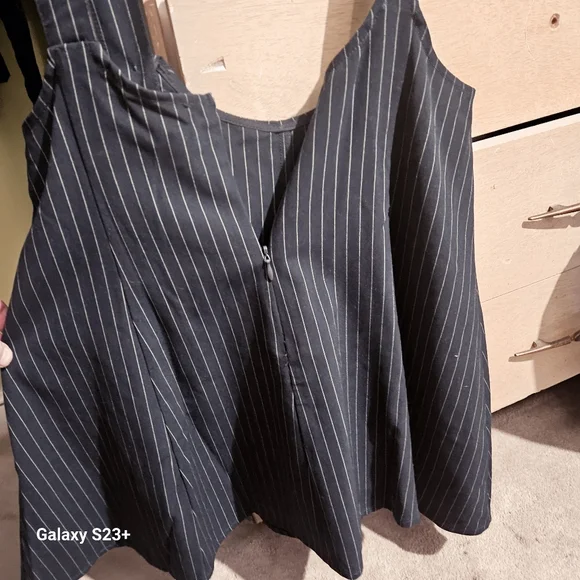 Navy Pinstripe Suspender Skirt Size M - Picture 7 of 8